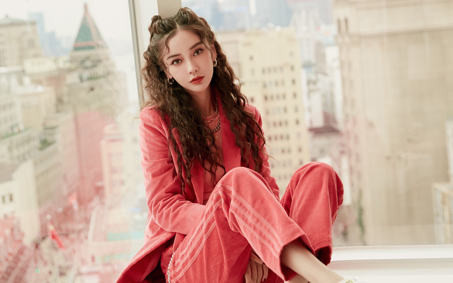 校园足球导师计划深入农村学校，校园足球专家组名单