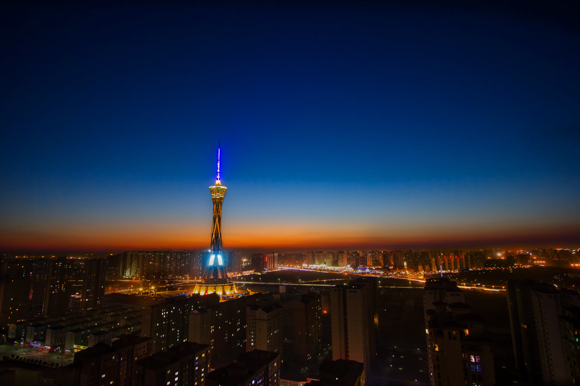 开云入口-特斯·冯·迪克：南非羚羊队中场的技术大师，推动进攻节奏